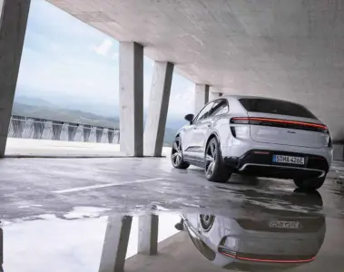 Der neue elektrische Porsche Macan SUV Elektrofahrzeug vollelektrisch Modelljahr 2024